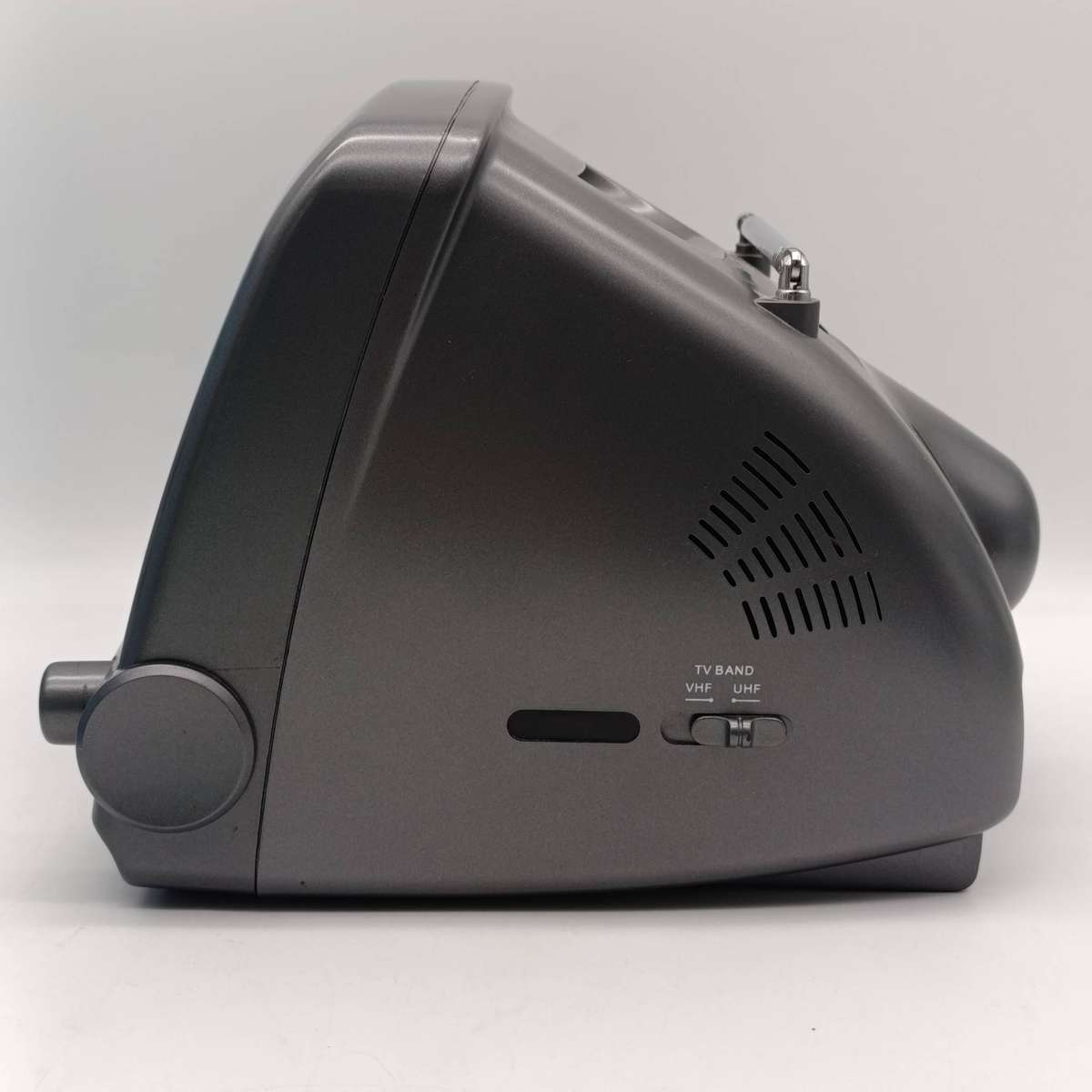 Diamond DTV-600G 5.5-inch Portable Black and White TV in Box - Working