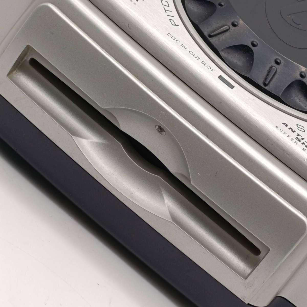Gemini CD-1800X DJ CD Player with Scratch Wheel and Built-in Effects
