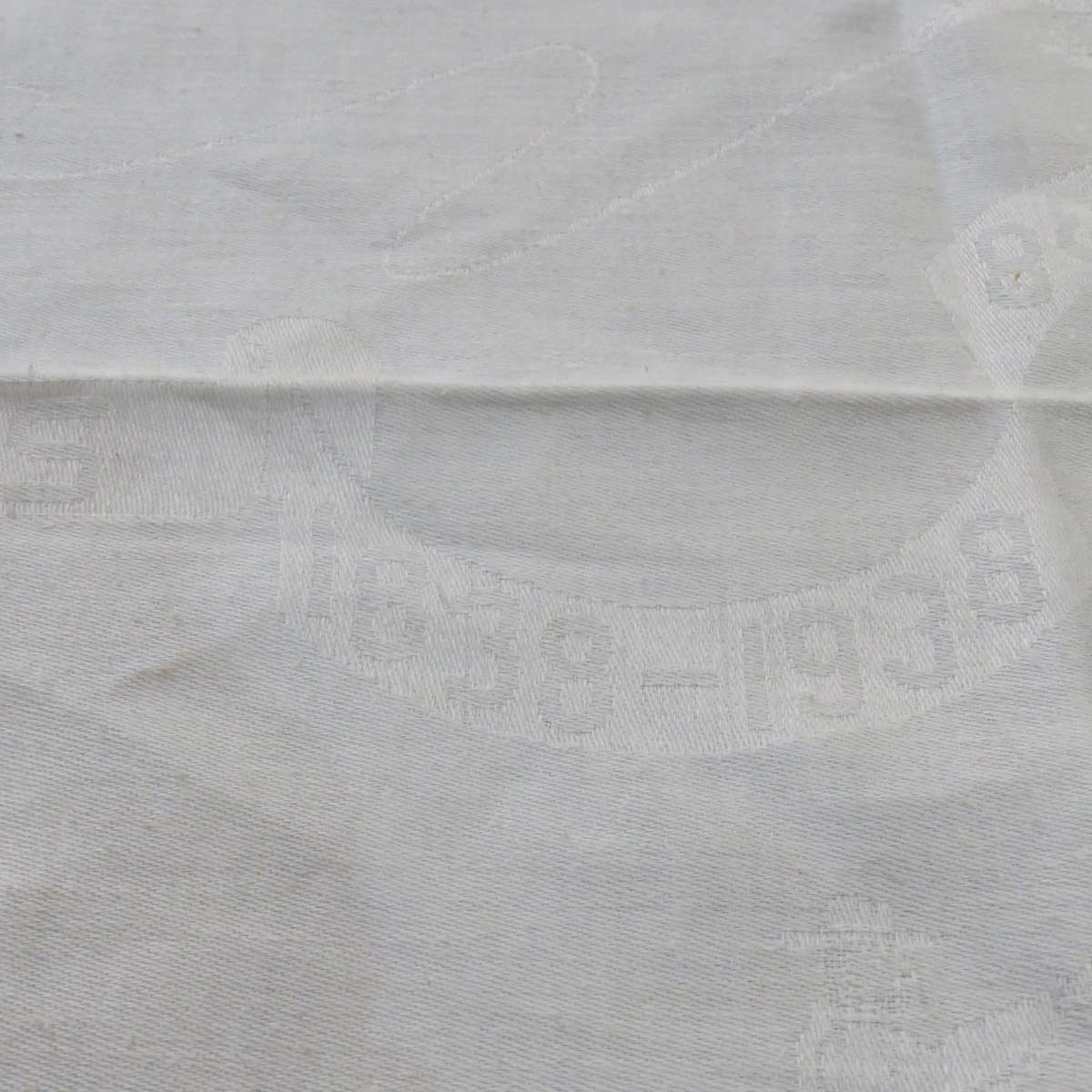 1838-1938 Centenary of the Great Trek ( Groot Trek) - Table cloth and 6 serviettes