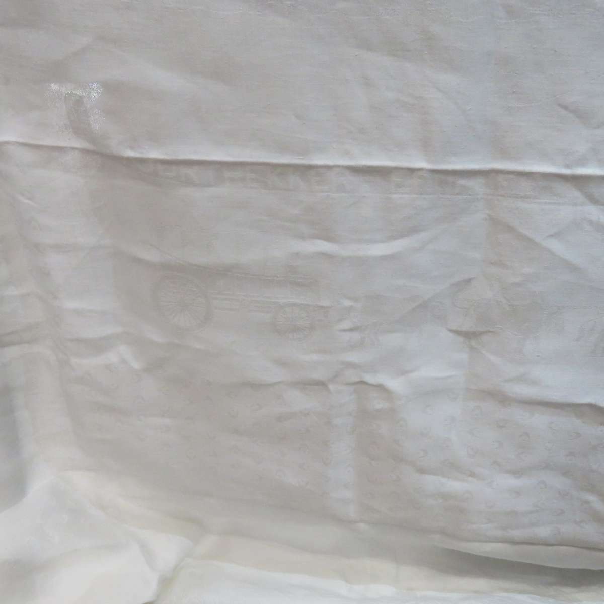 1838-1938 Centenary of the Great Trek ( Groot Trek) - Table cloth and 6 serviettes