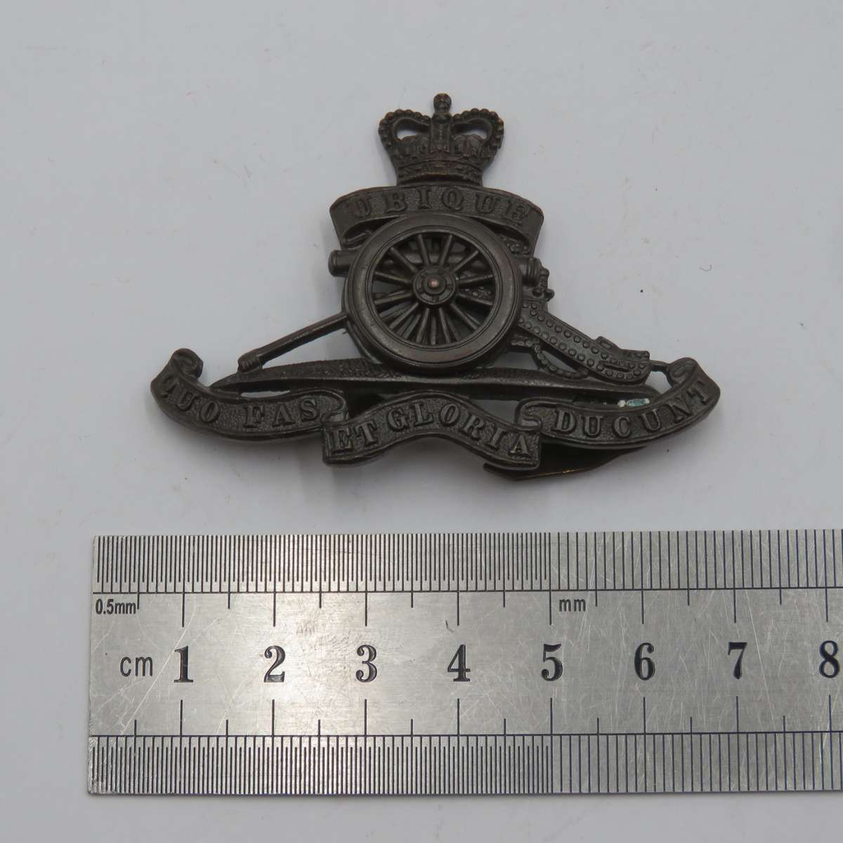 Royal field artillery cap badge
