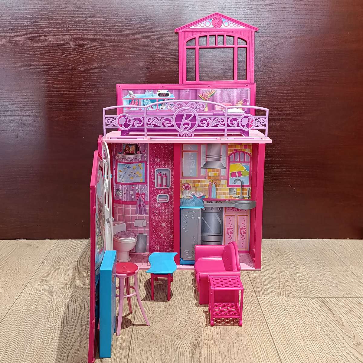 Barbie Doll house - some damage