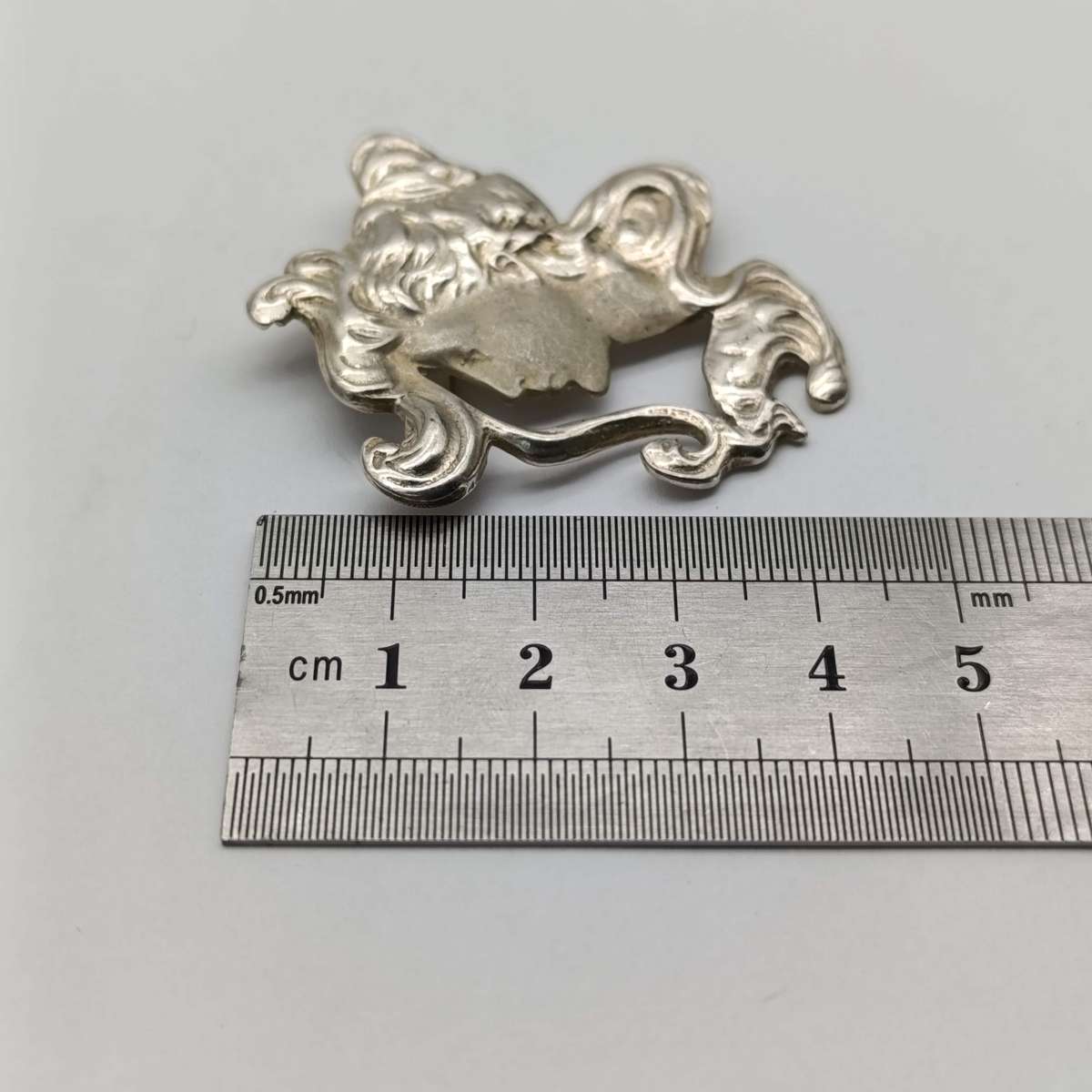 Vintage Sterling silver brooch