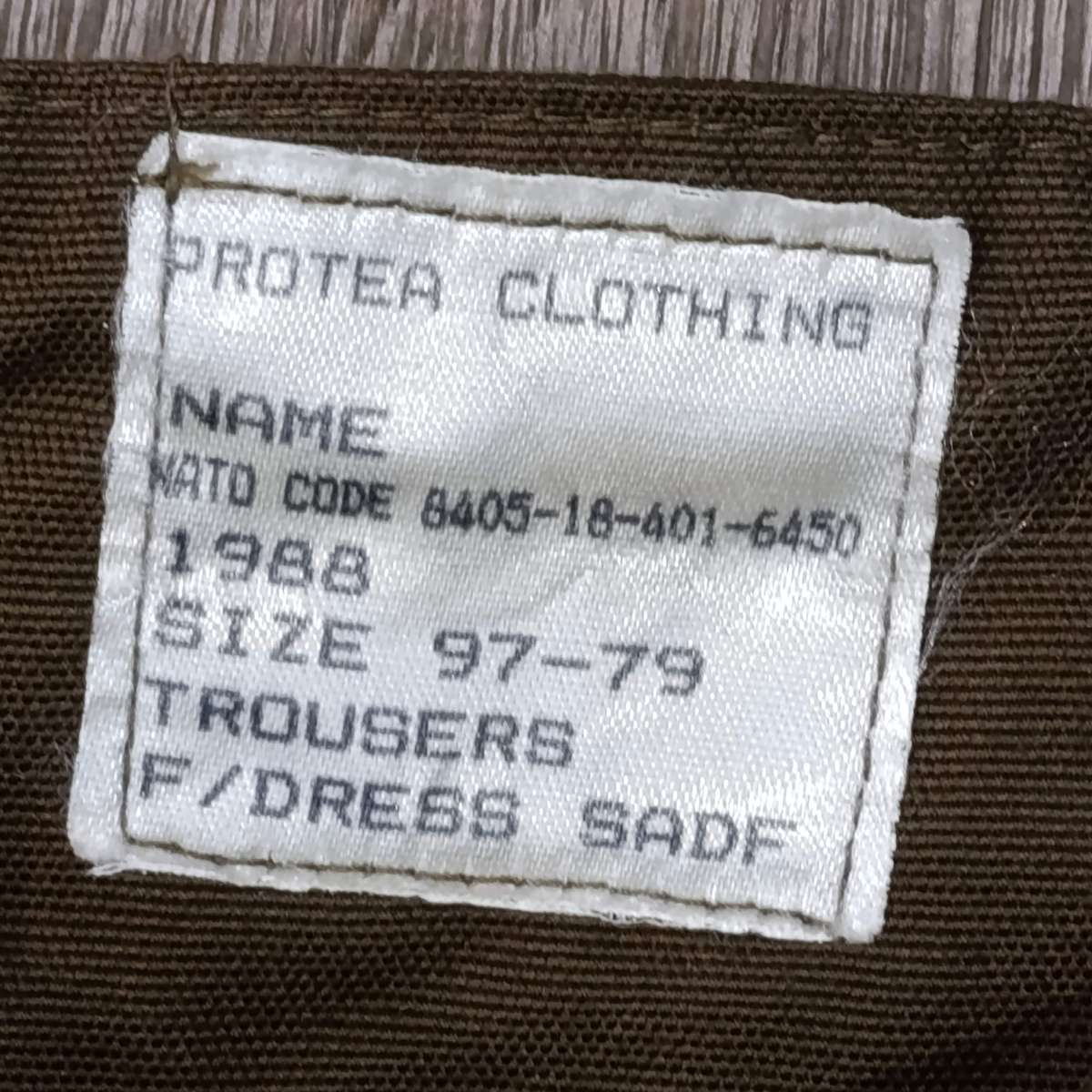 SADF nutria combat trousers - size 97-79