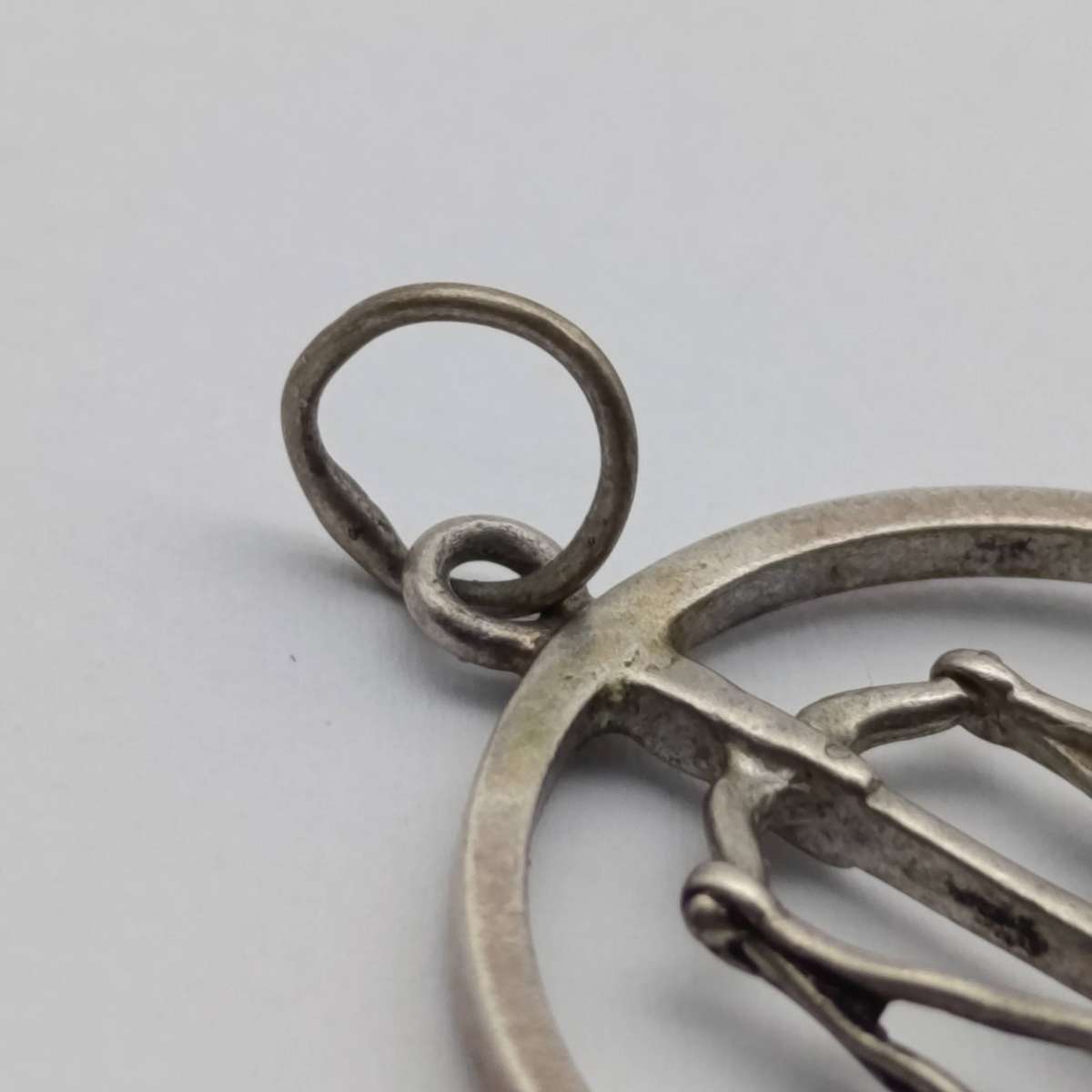 Sterling silver Libra zodiac charm - weighs 2,4g