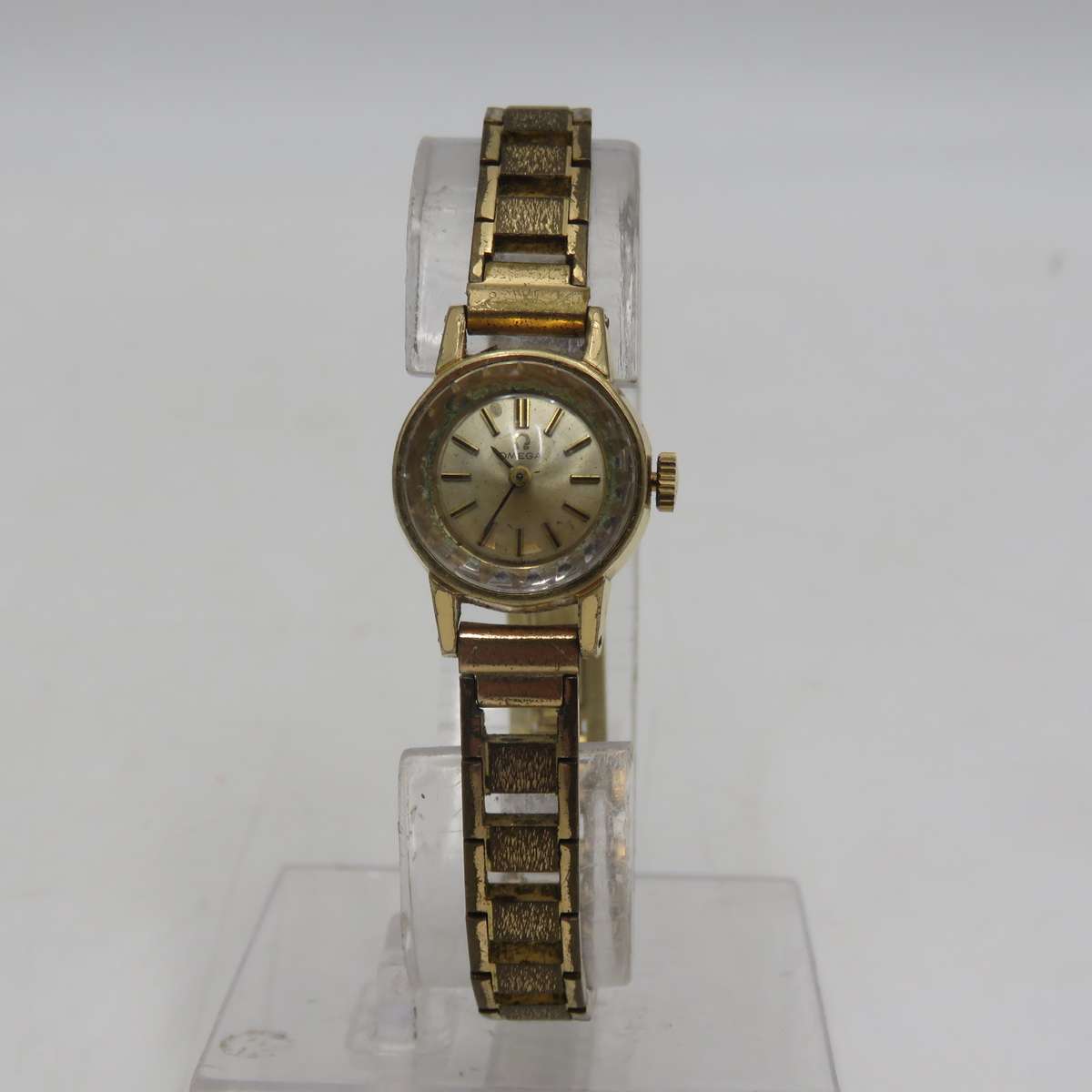 Vintage 1966 Omega manual wind ladies watch with caliber 484 movement - working - serial 23969039