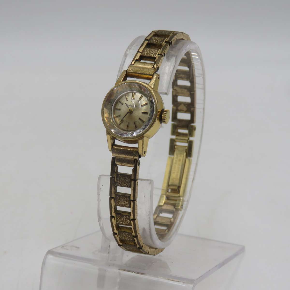 Vintage 1966 Omega manual wind ladies watch with caliber 484 movement - working - serial 23969039