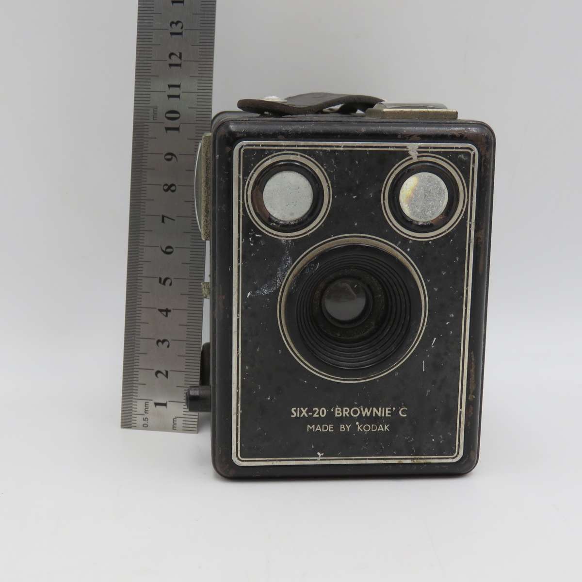 Vintage Kodak Six-20 Brownie C box camera