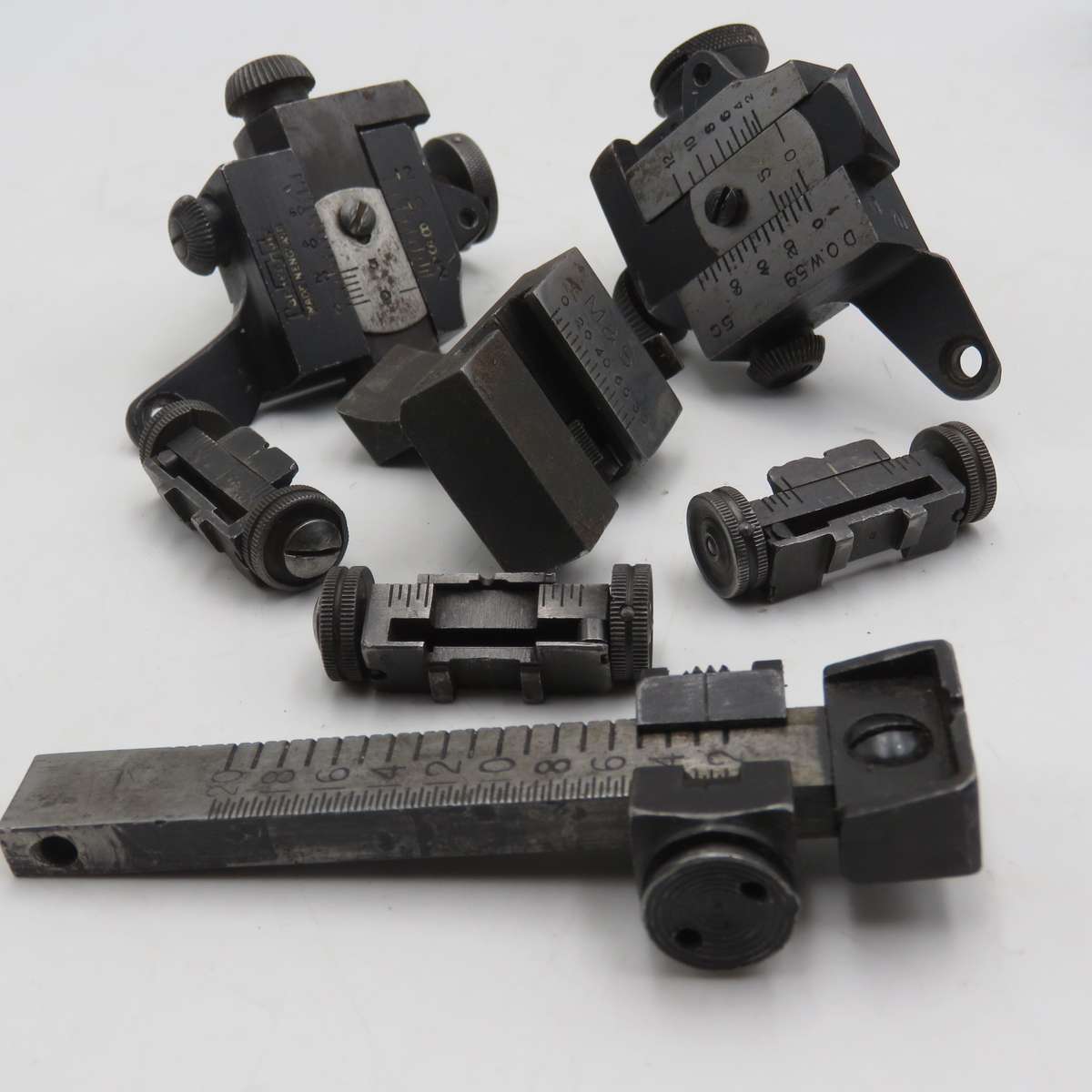 Lot of vintage rifle sight accessories