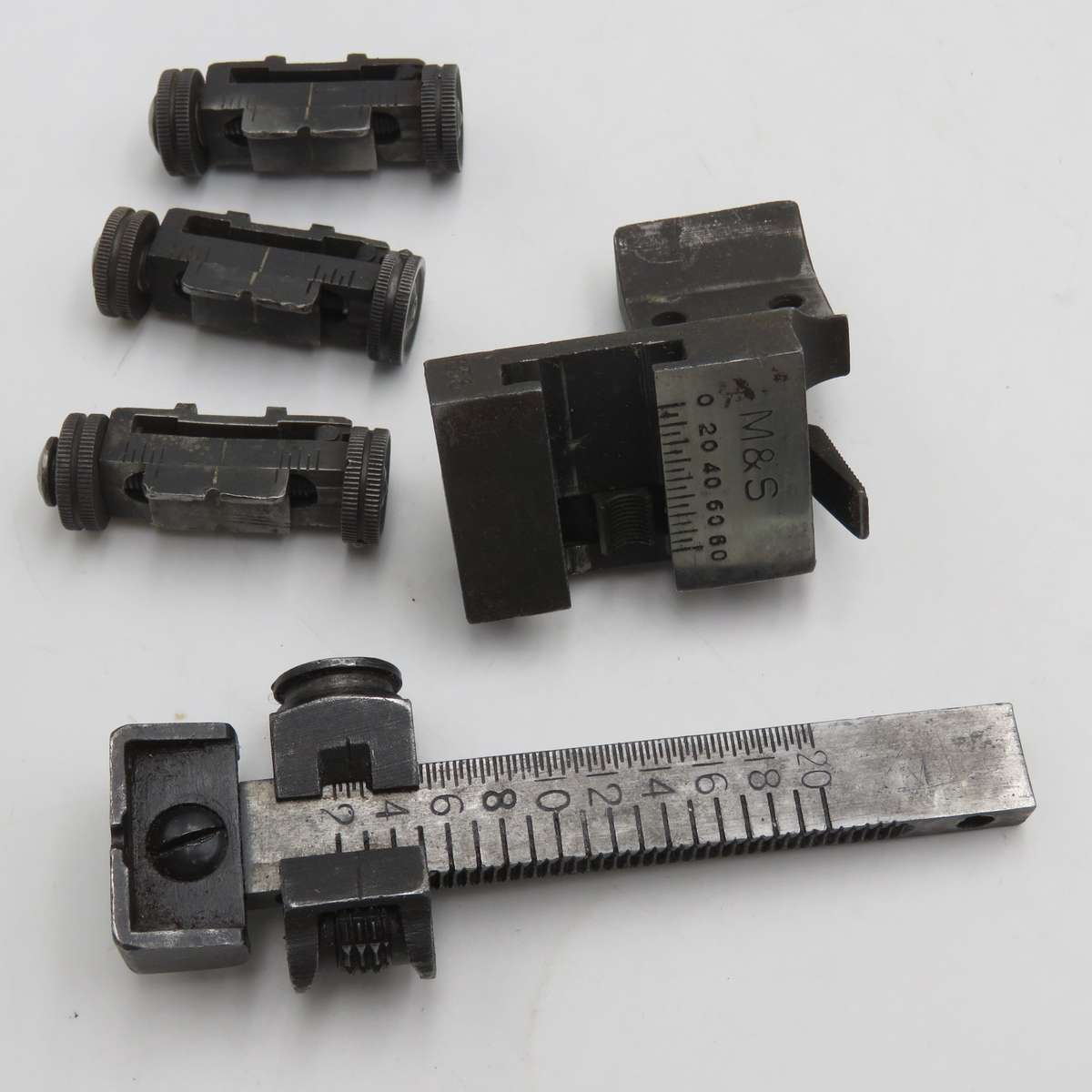 Lot of vintage rifle sight accessories