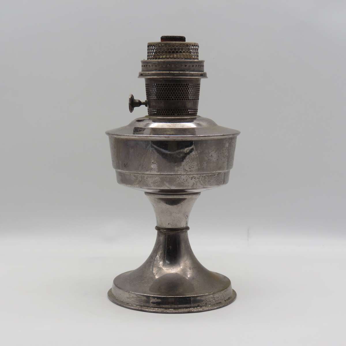 Vintage Aladdin No:23 Paraffin lamp with glass funnel