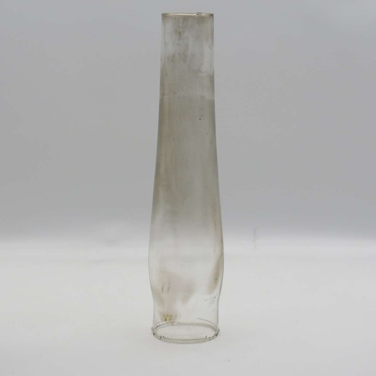 Vintage Aladdin No:23 Paraffin lamp with glass funnel