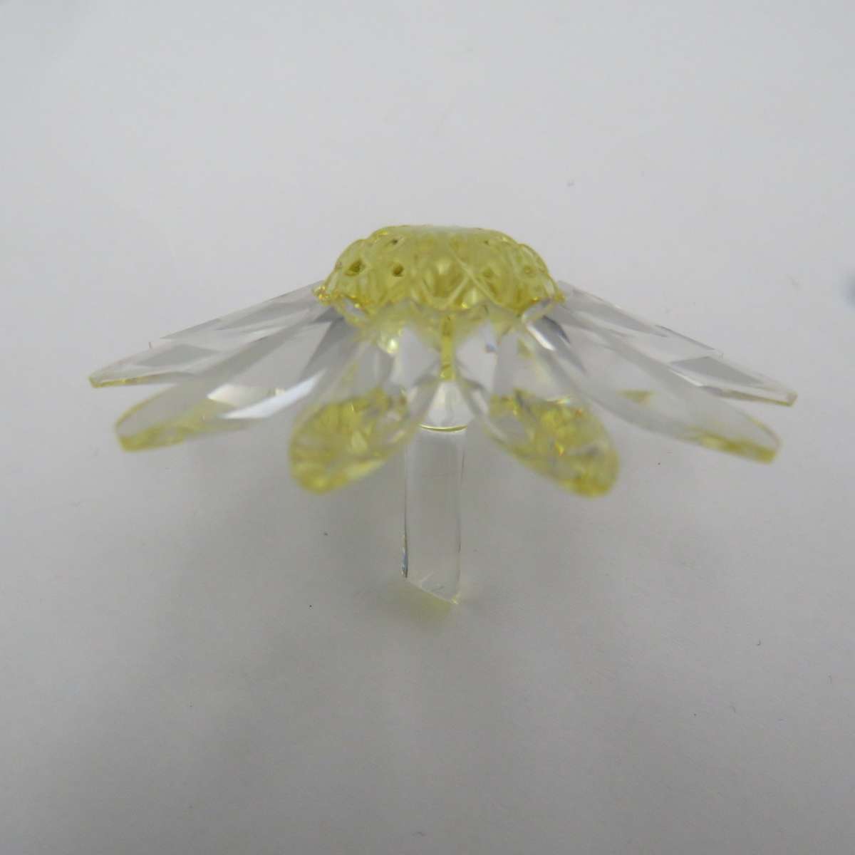 Swarovski SCS big daisy with 43 small daisies - In presentation box