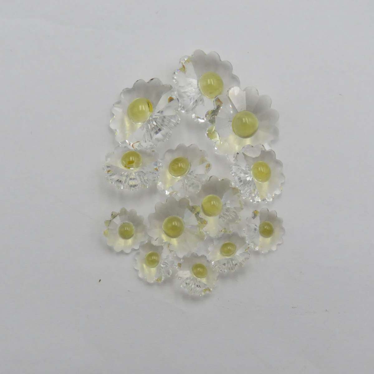 Swarovski SCS big daisy with 43 small daisies - In presentation box