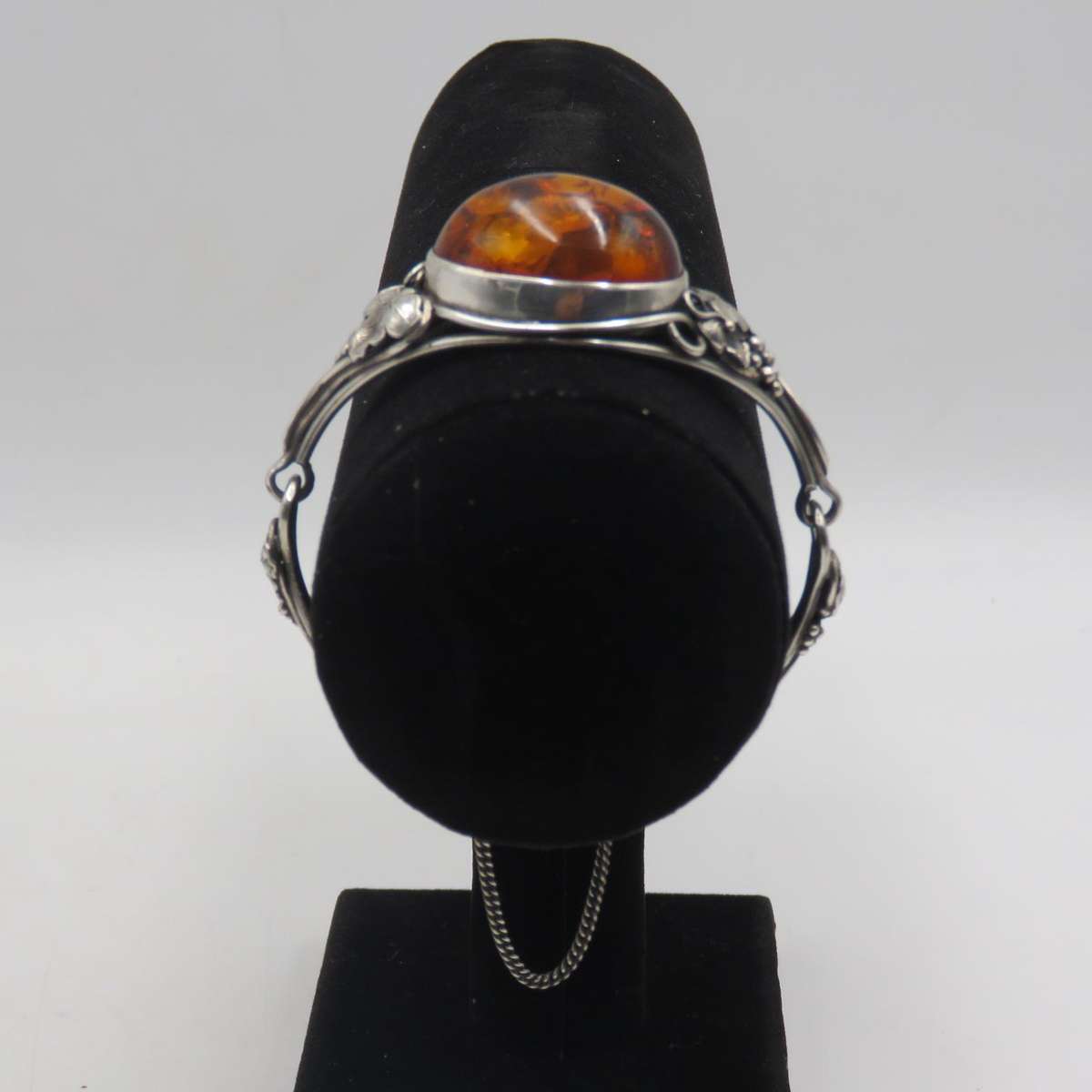 Vintage Polish sterling silver Amber bracelet with grape leaves motif - weighs 29.1 gram - Size 17cm