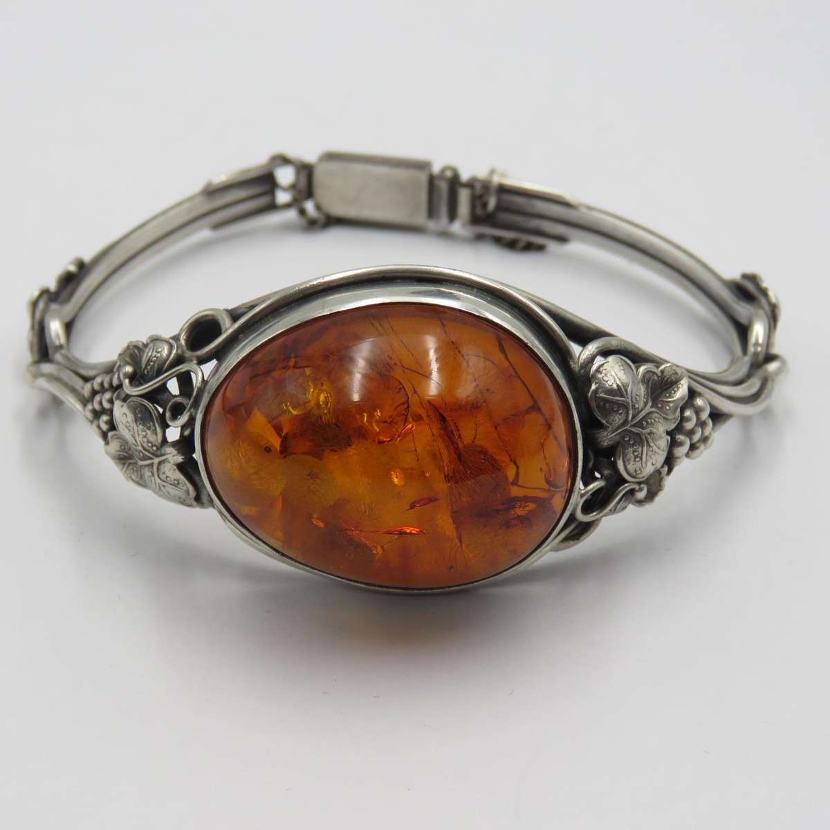 Vintage Polish sterling silver Amber bracelet with grape leaves motif - weighs 29.1 gram - Size 17cm