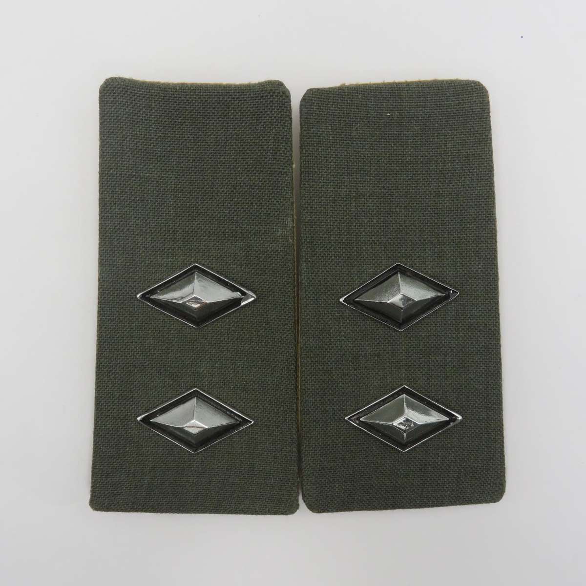 Pair of SWATF Lieutenant rank epaulettes