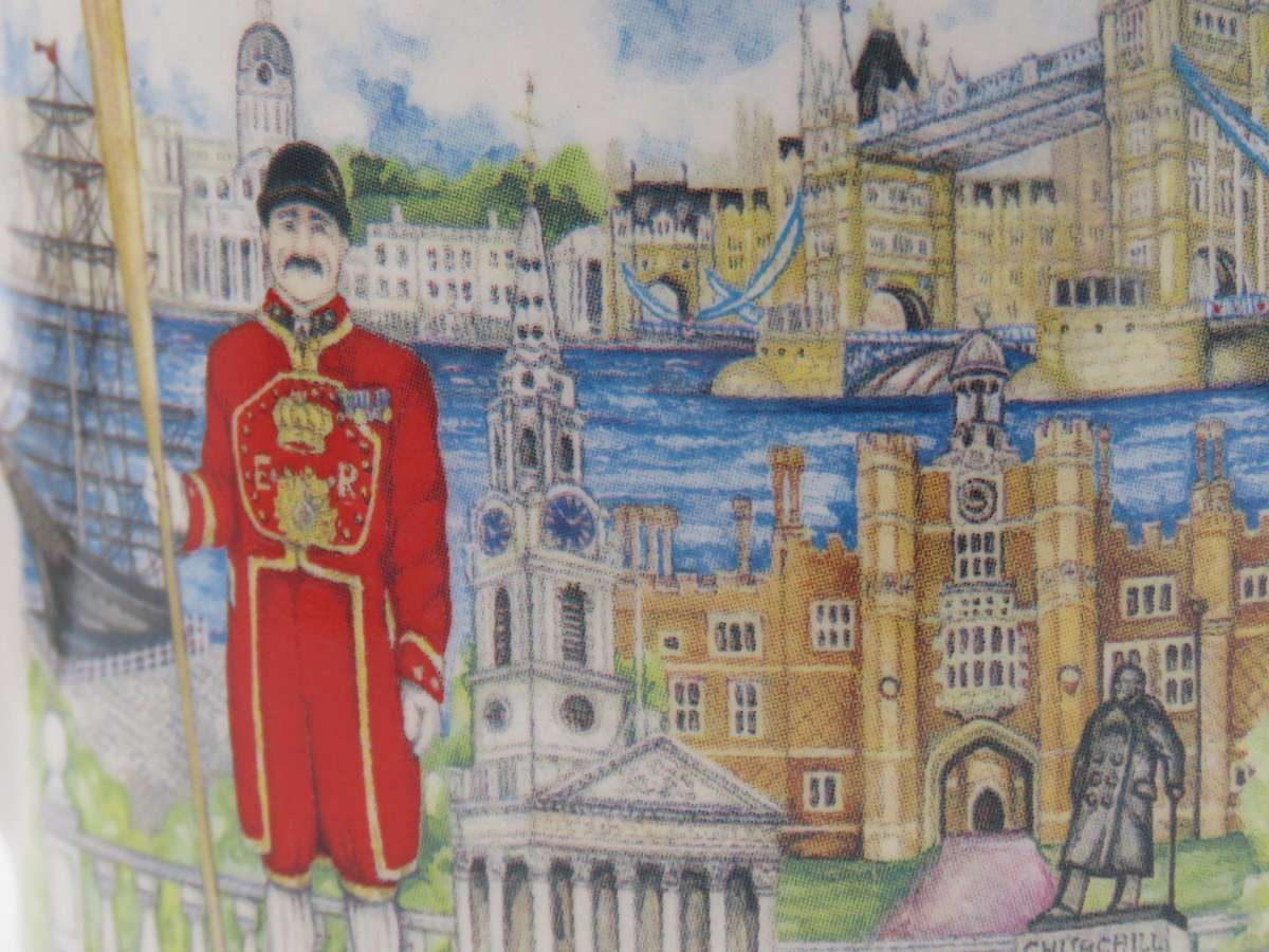 Vintage James Sadler Thameside Teapot