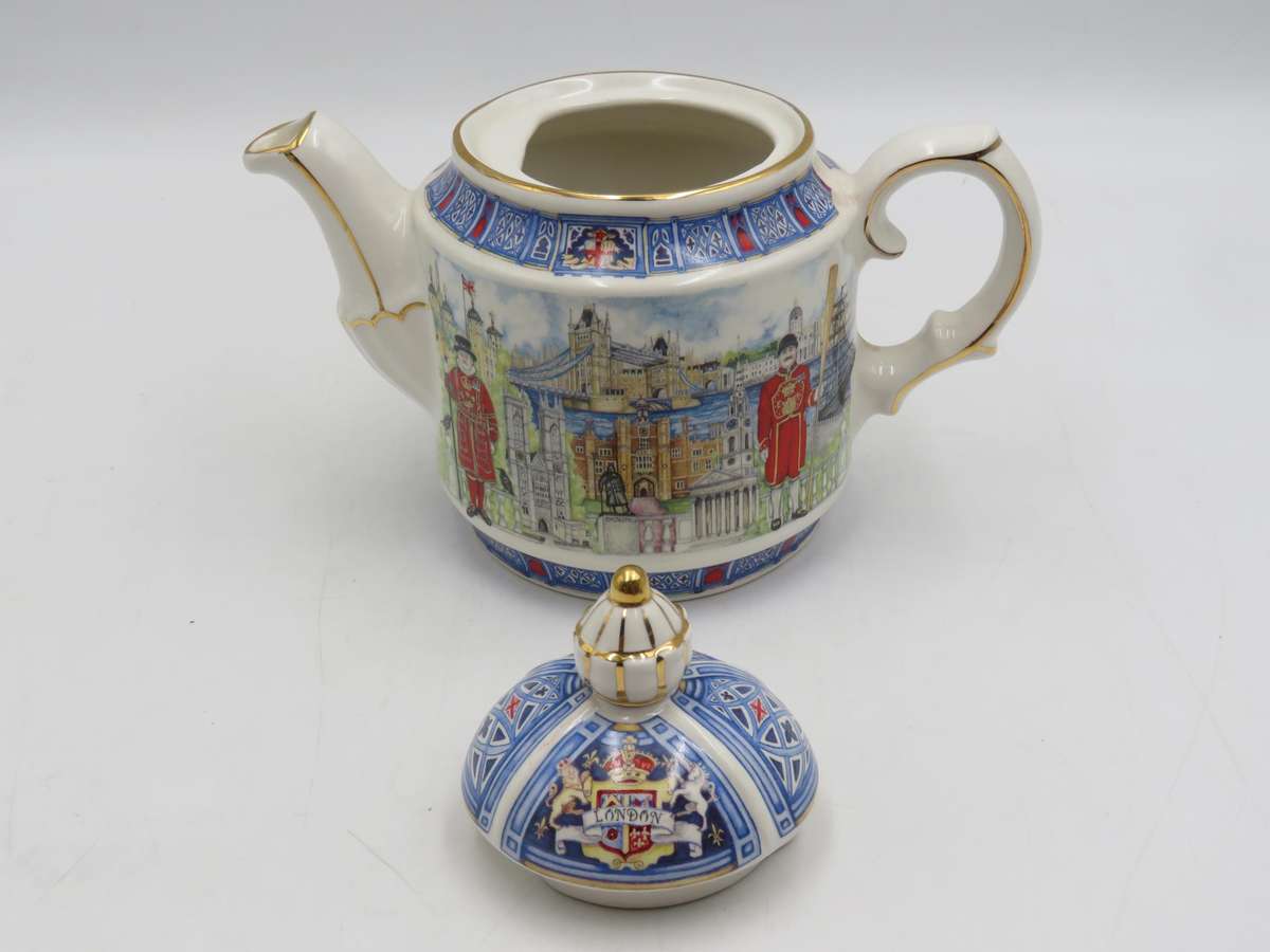 Vintage James Sadler Thameside Teapot