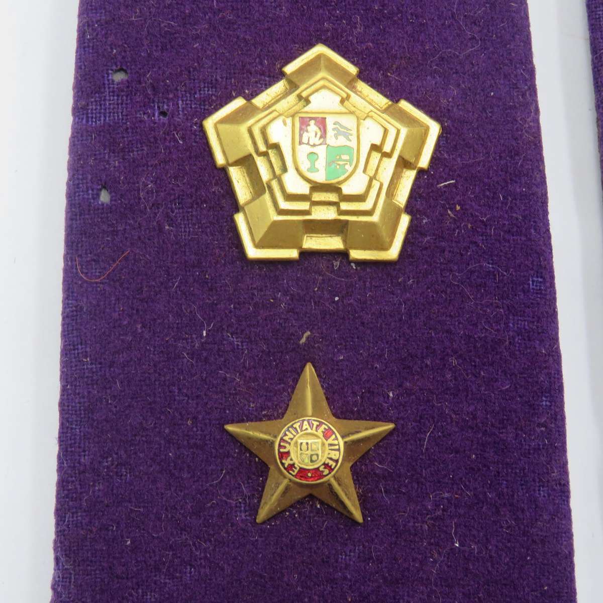 Pair of SADF commandant Chaplain rank epaulettes - minor cloth damage