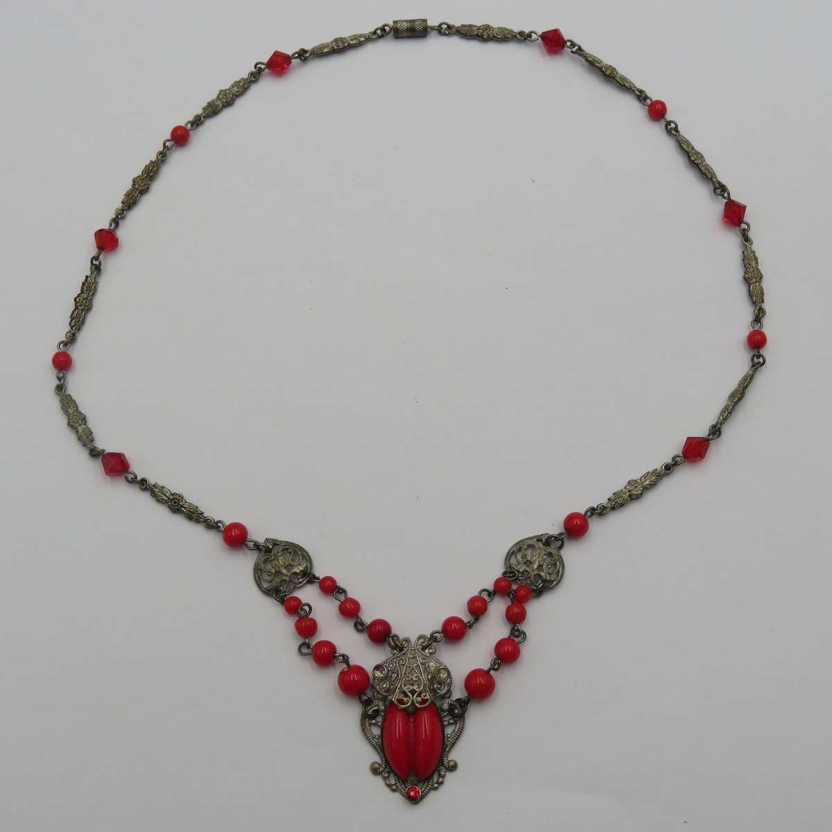 Vintage Czech glass arte deco necklace - Two stones missing