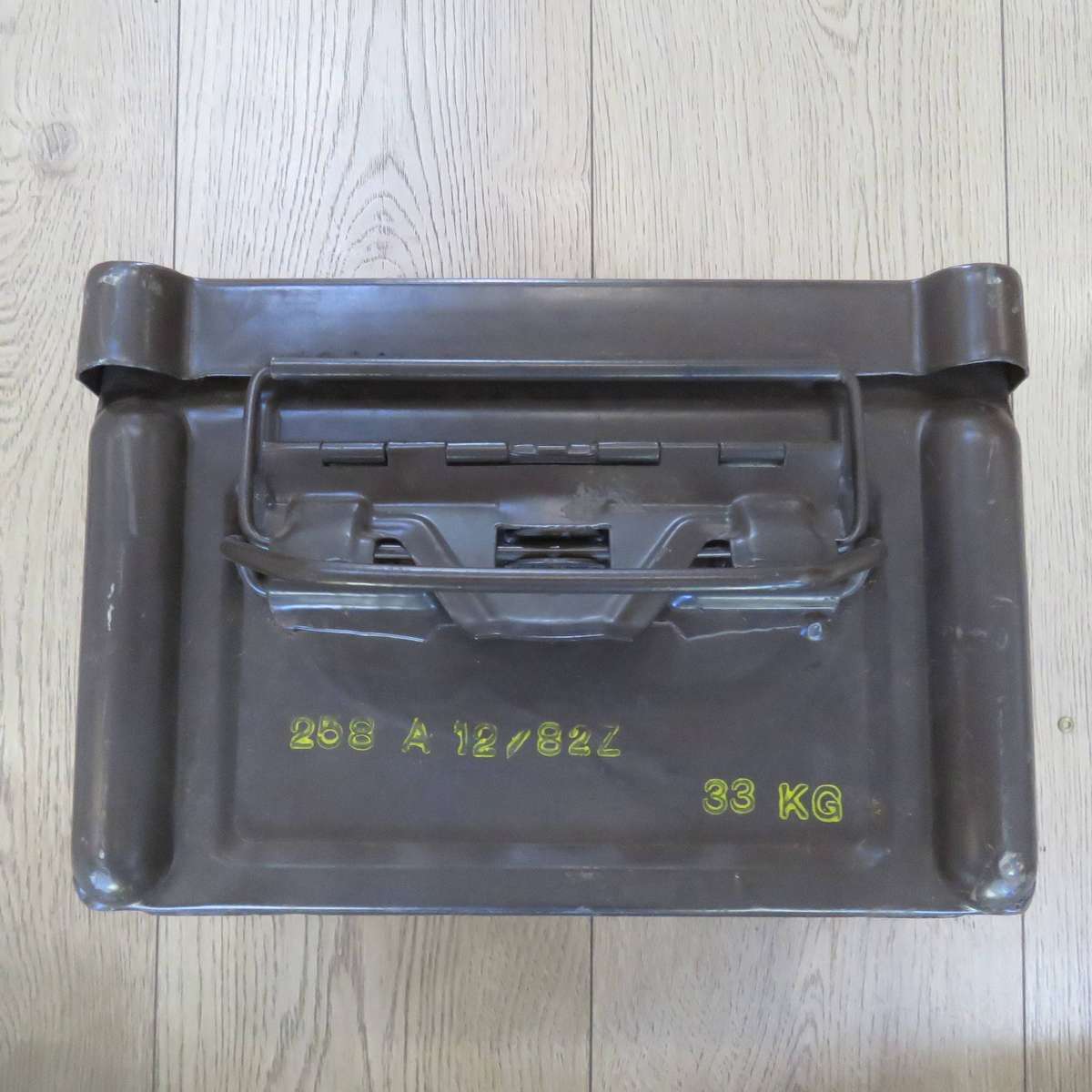 Small SA Army metal ammo case - 2400 Round 9x19mm Ball R1M2