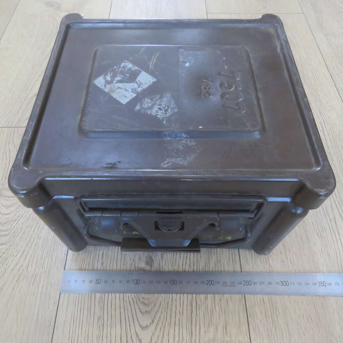 Small SA Army metal ammo case - 2400 Round 9x19mm Ball R1M2