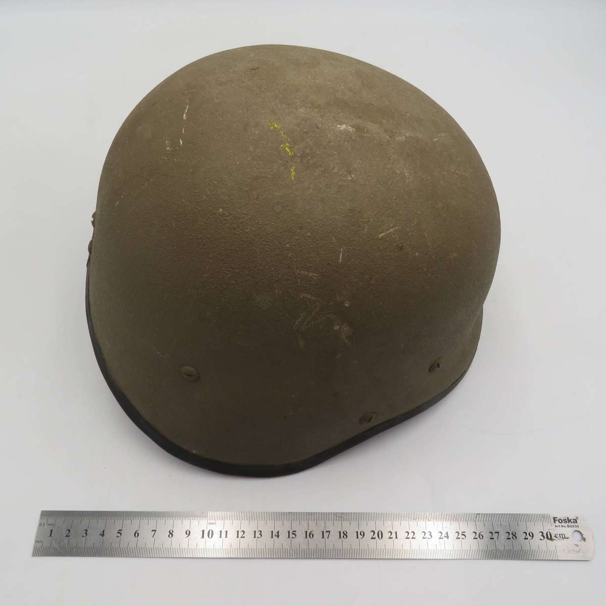 SADF M87 Kevlar helmet - Chin clip broken