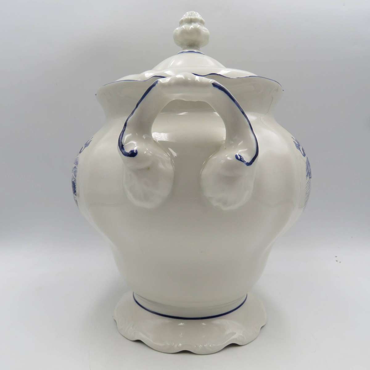 Vintage Paarl Rock Brandy porcelain ice bucket with lid