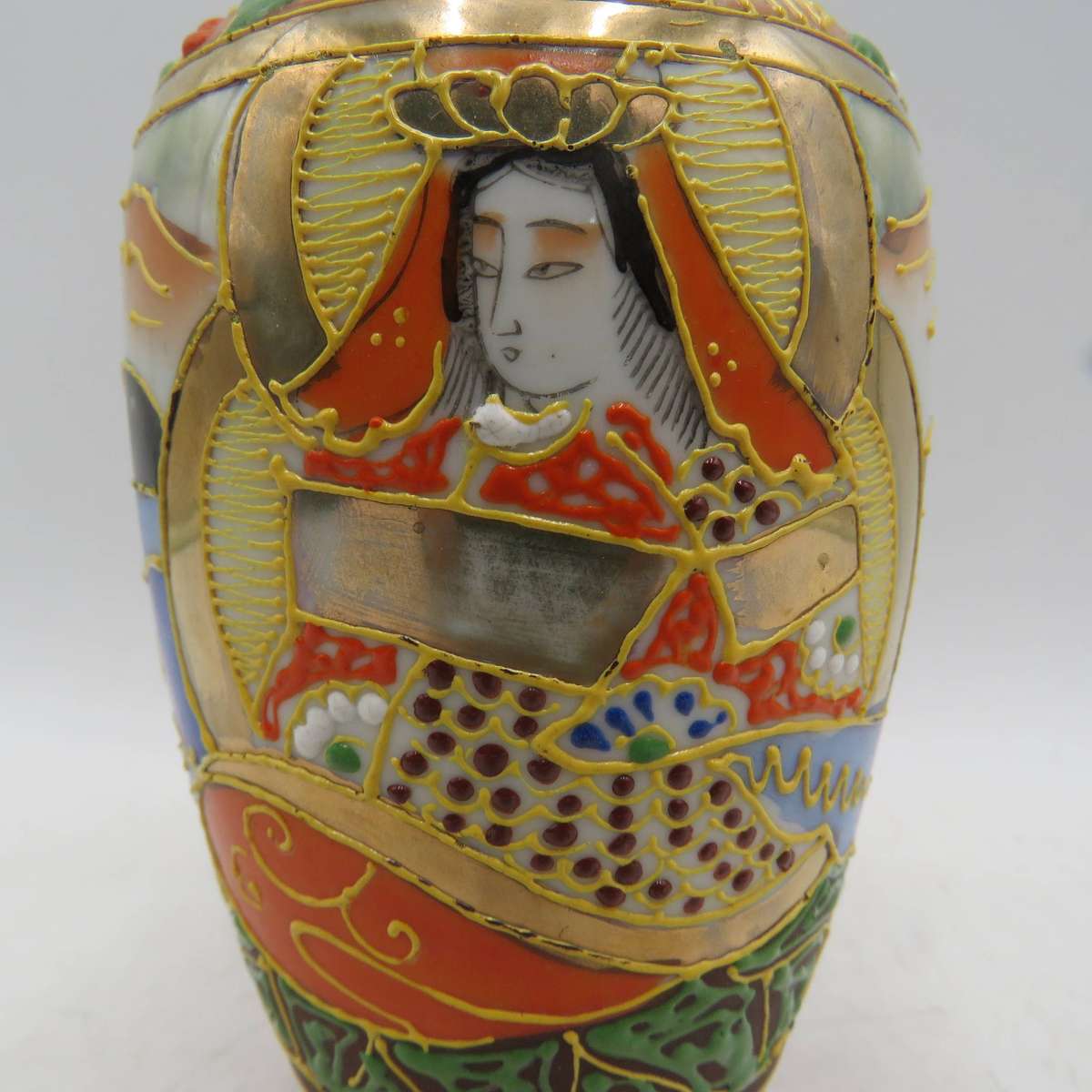 Vintage Japanese Satsuma porcelain vase - marked Foreign