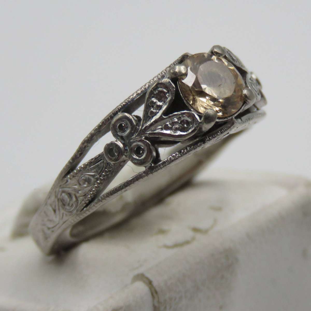 Bespoke 9kt White gold ring with Champagne citrine with 12 small diamonds in design - weighs 5,4g