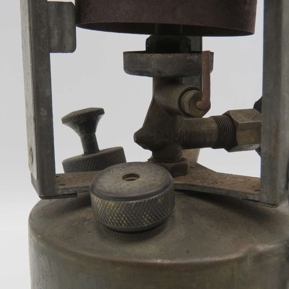 M-1945 US Army Coleman Military field stove