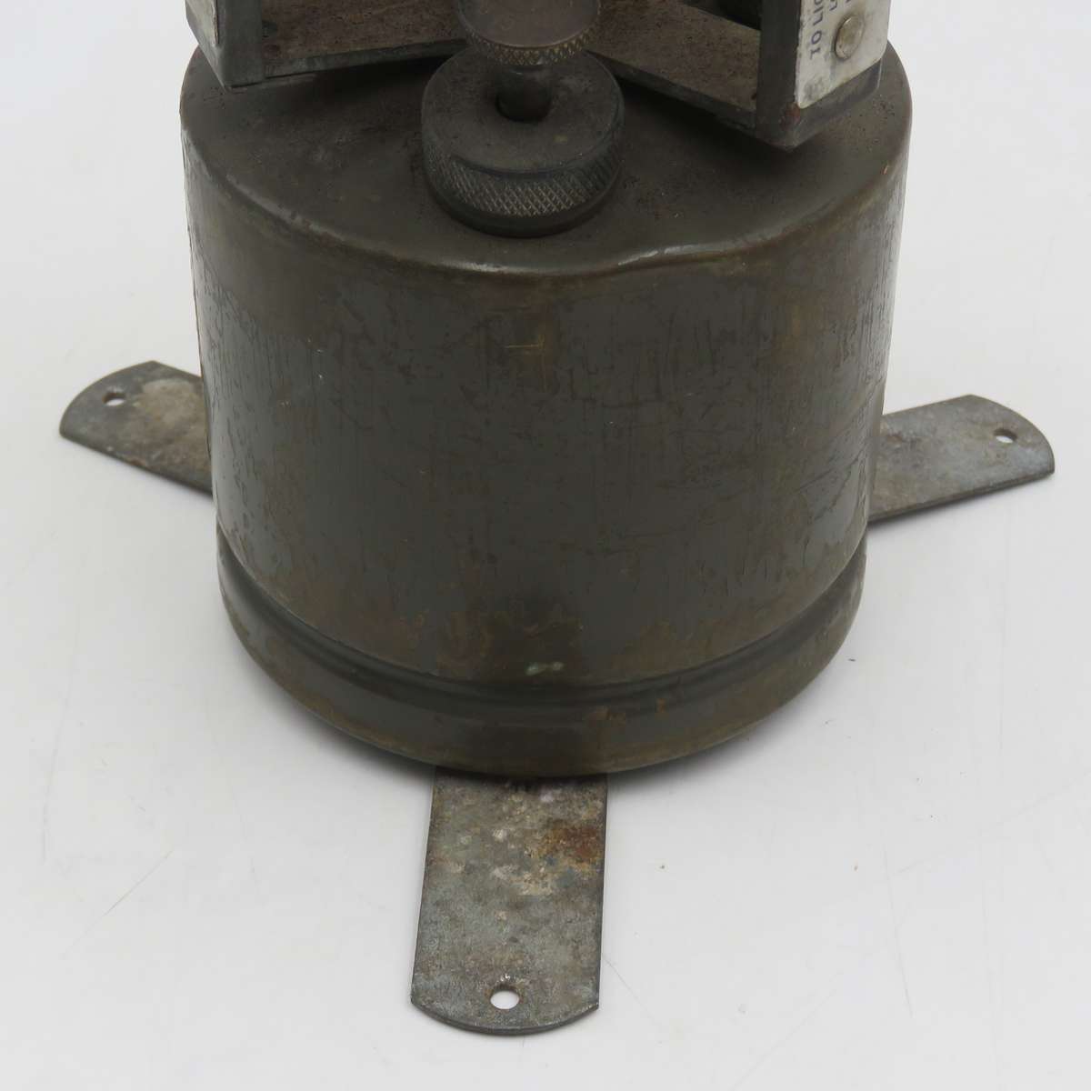 M-1945 US Army Coleman Military field stove