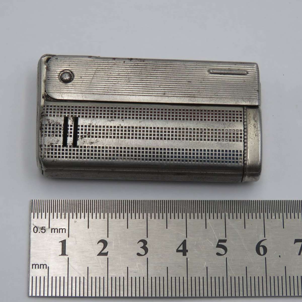 Vintage Imco Streamline pocket fuel lighter - working