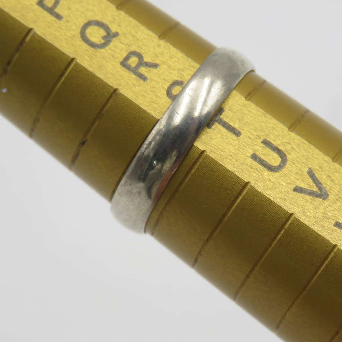 Sterling silver band ring - no stones - weighs 1.7g - size S