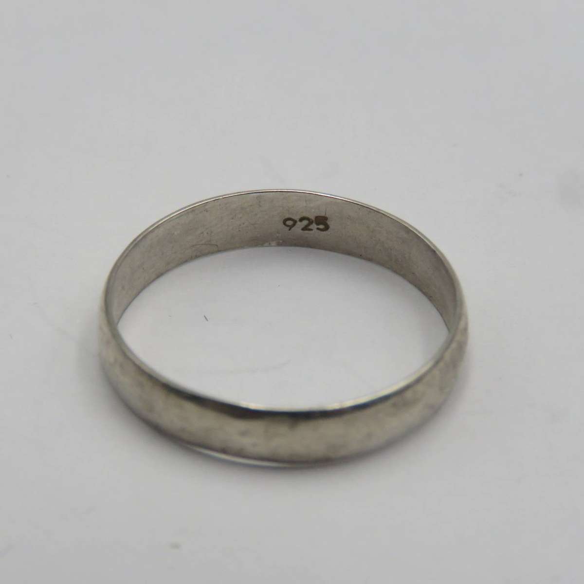 Sterling silver band ring - no stones - weighs 1.7g - size S