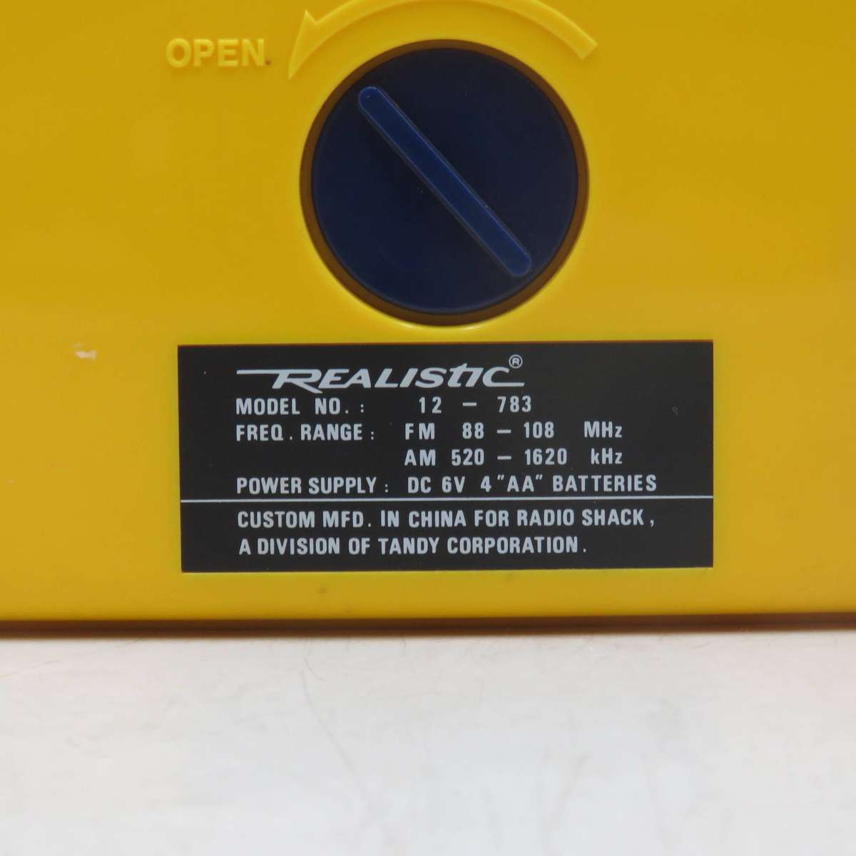 Realistic All-Weather AM/FM portable radio - working