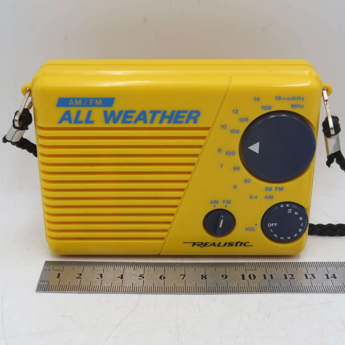 Realistic All-Weather AM/FM portable radio - working