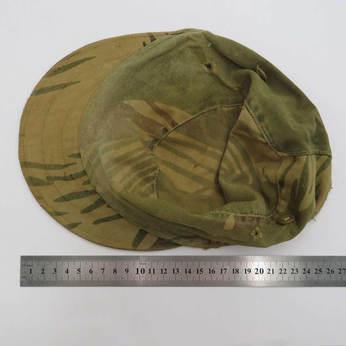 Rhodesia Army camo cap - well used - size 58