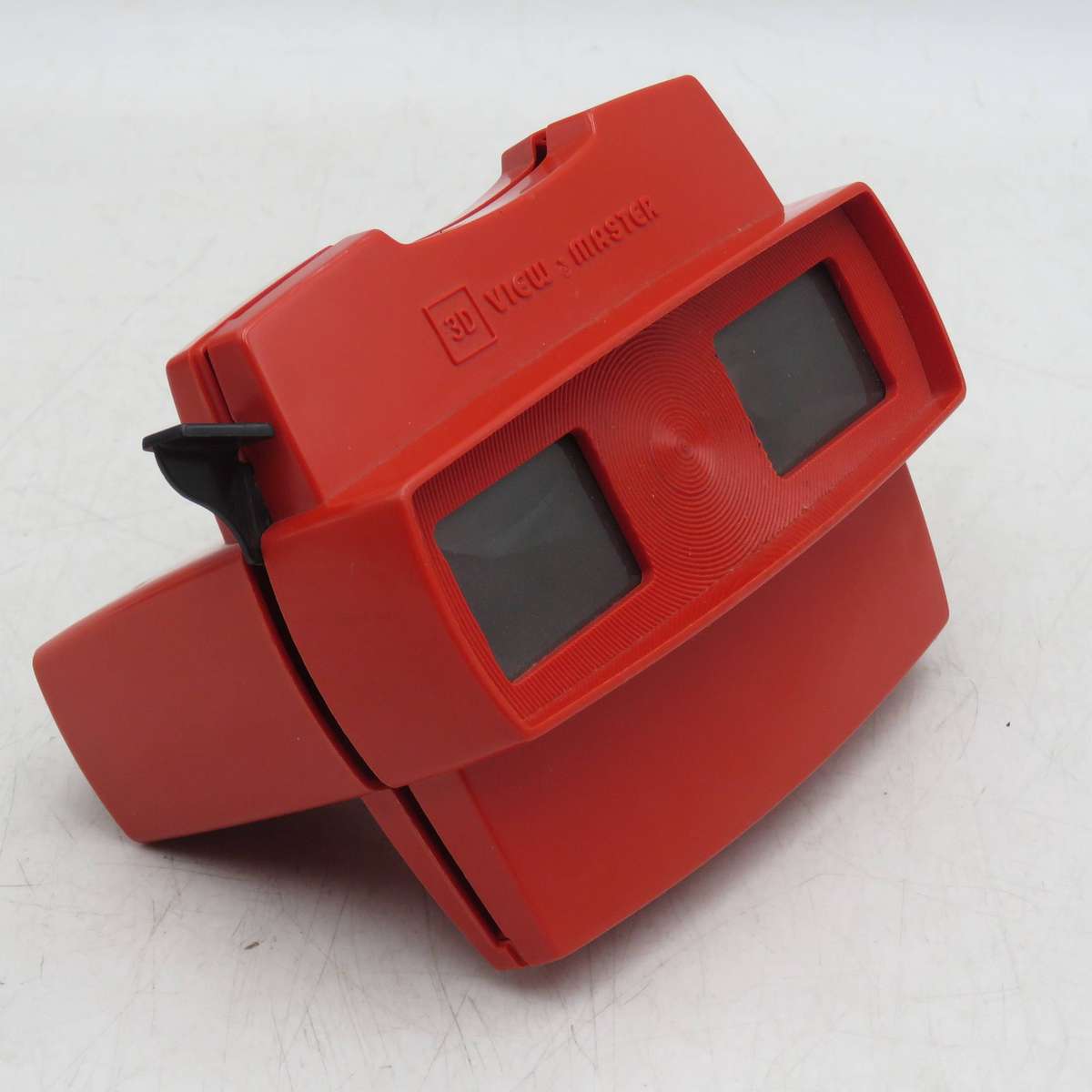 Vintage 3D View-master viewer with reels