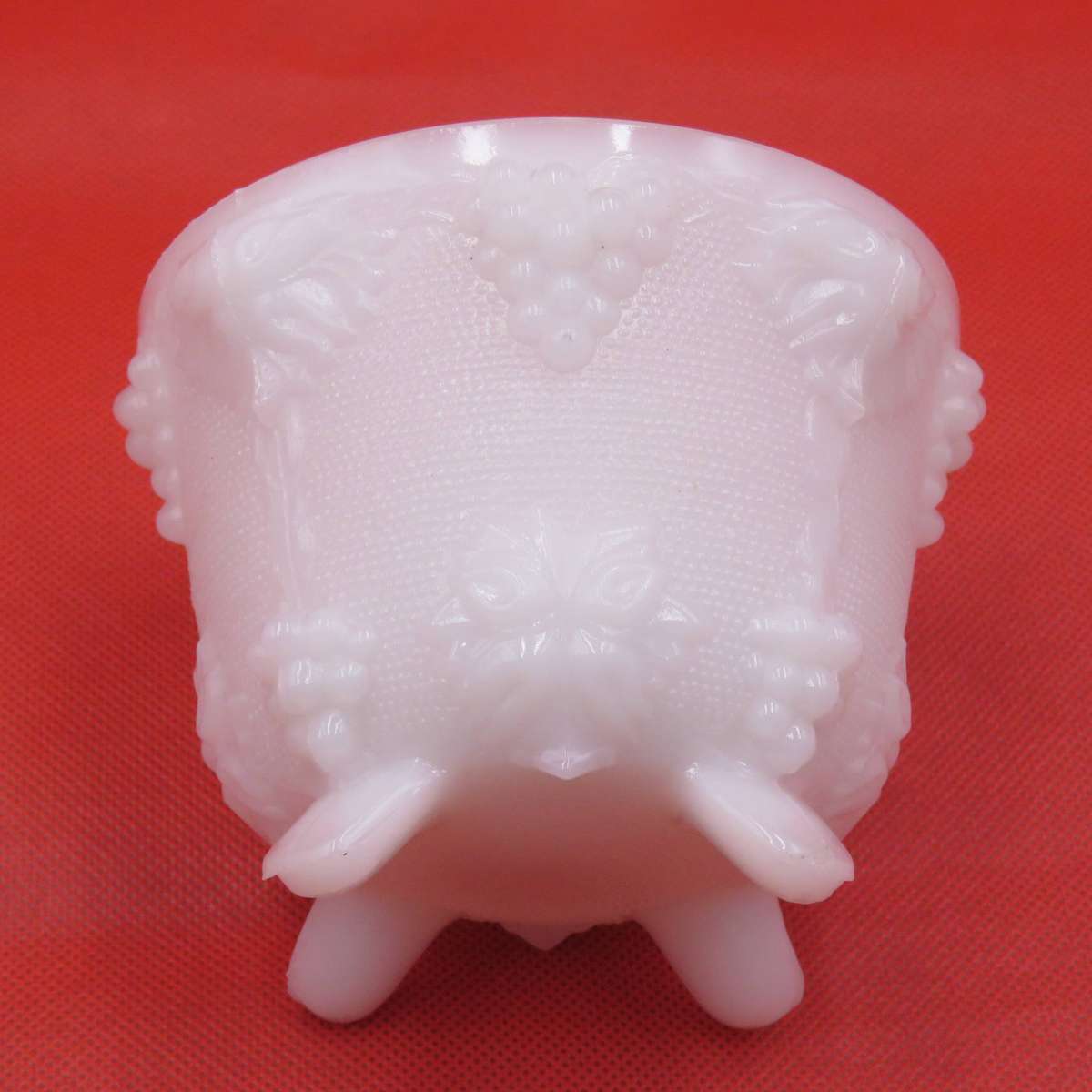 Vintage white opaque milk glass 4-legged bowl