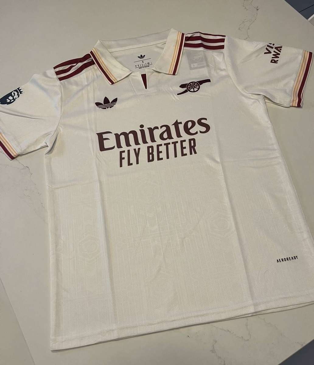 Arsenal soccer jersey