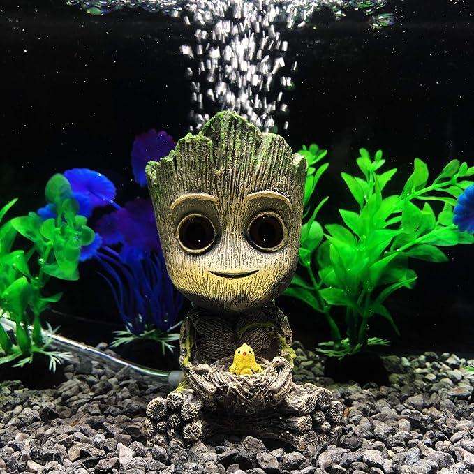 Fishtank decor ( castle and Groot)