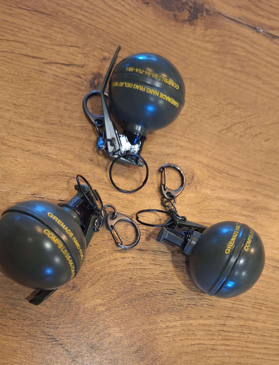 1 x Keychain Frag grenade