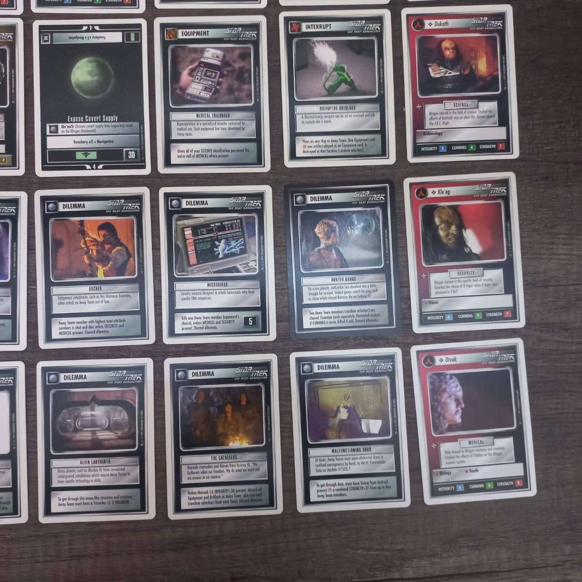 Star Trek CCG 1st Edition 40Pcs Card Pack