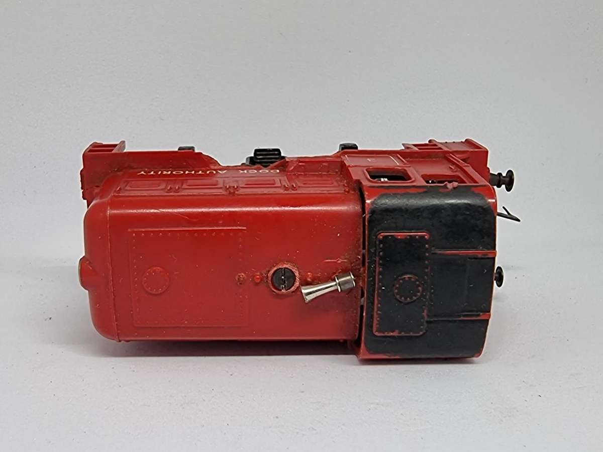 Vintage Triang Red Diesel Shunter Locomotive