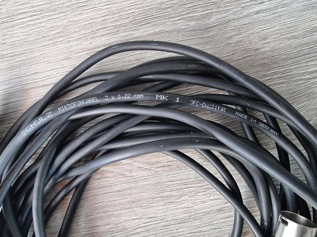 Shulz Professional low noise XLR Microphone Cable Male to Female - 20m - (Made in Germany)