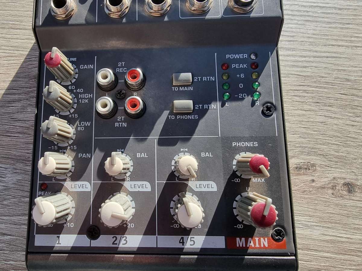 Phonic AM55 5-Channel Mixer