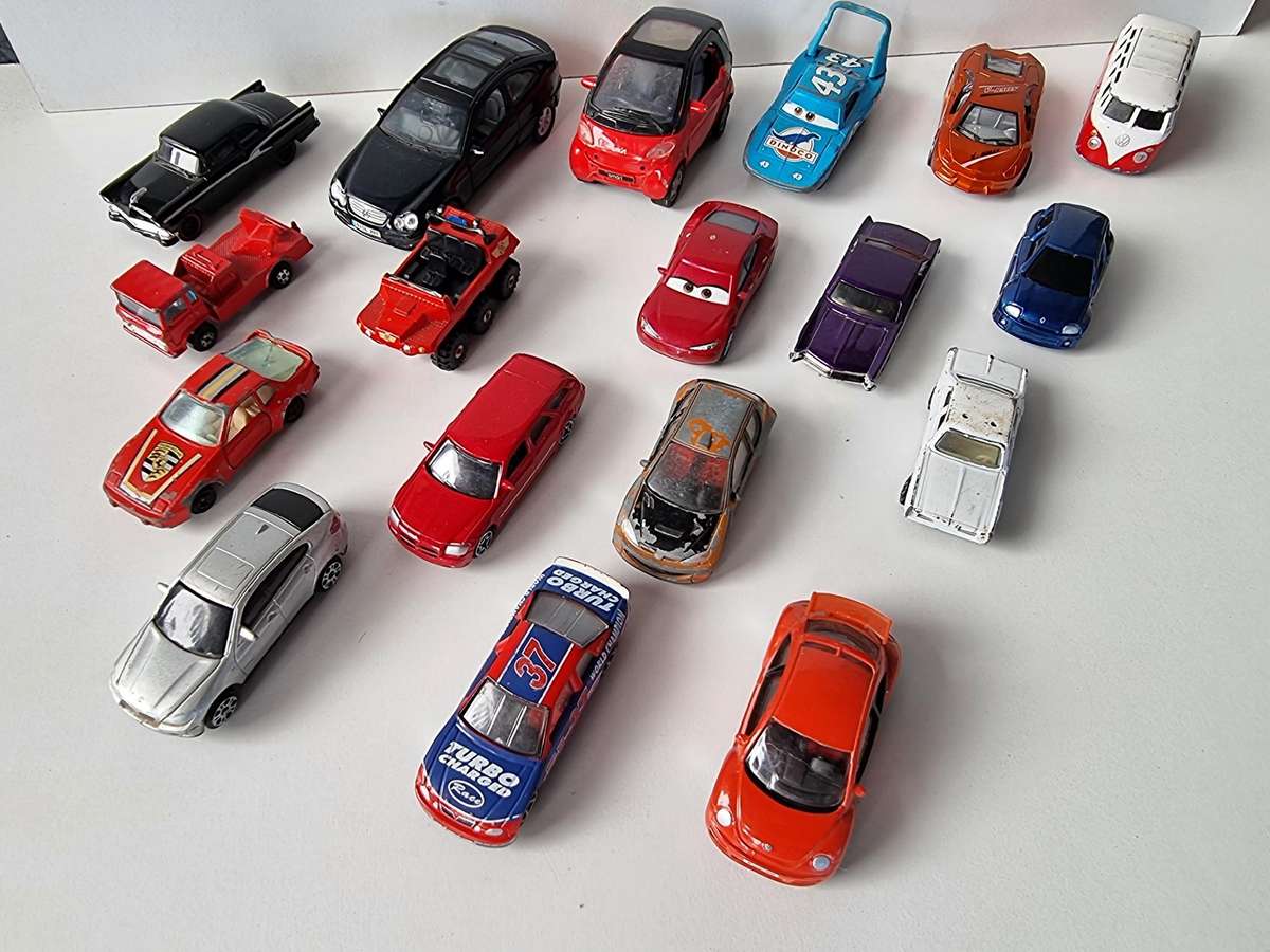 Mixed Lot of Die Cast Cars