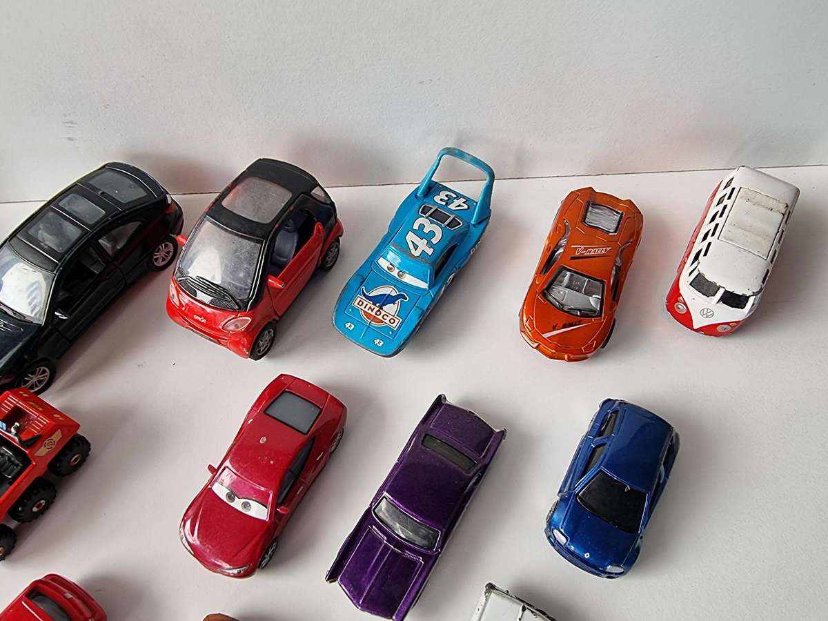 Mixed Lot of Die Cast Cars